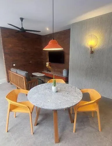 Akhila 5 - 1 Bedroom Modern Tropical At The Heart Of Villa Seminyak