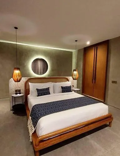 Villa Akhila 5 - 1 Bedroom Modern Tropical At The Heart Of