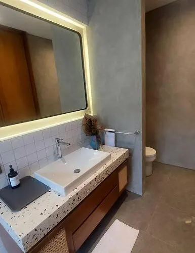 Akhila 5 - 1 Bedroom Modern Tropical At The Heart Of Villa *