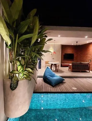 Akhila 5 - 1 Bedroom Modern Tropical At The Heart Of Villa Seminyak